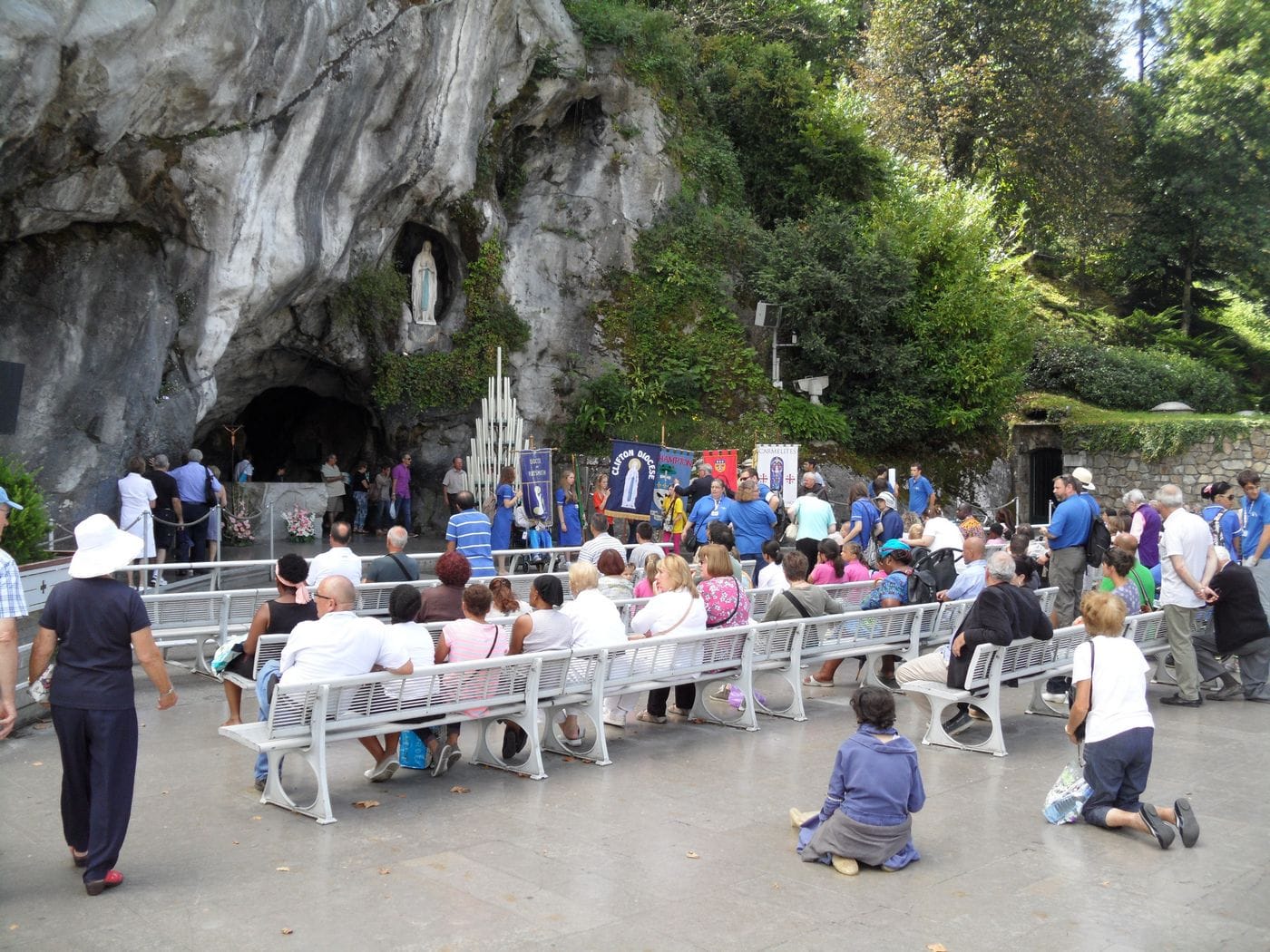 2014 Lourdes 01210