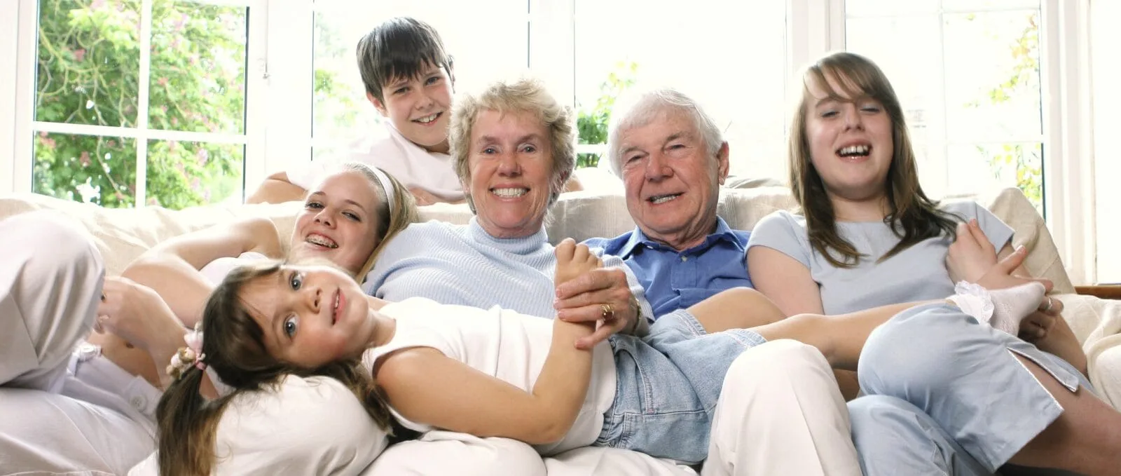ElderlyCoupleWithKids